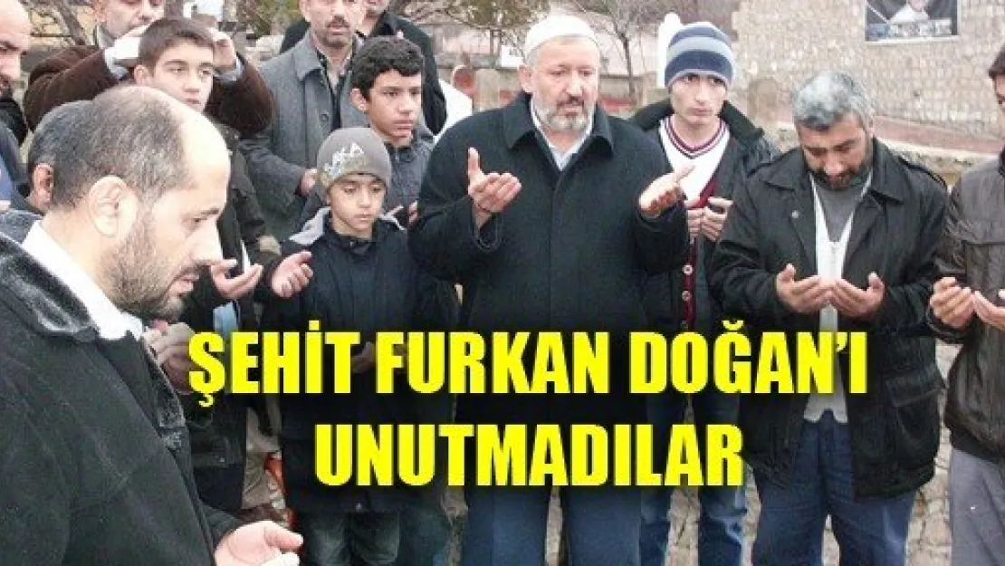 Şehit Furkan'ı Ziyaret Ettiler