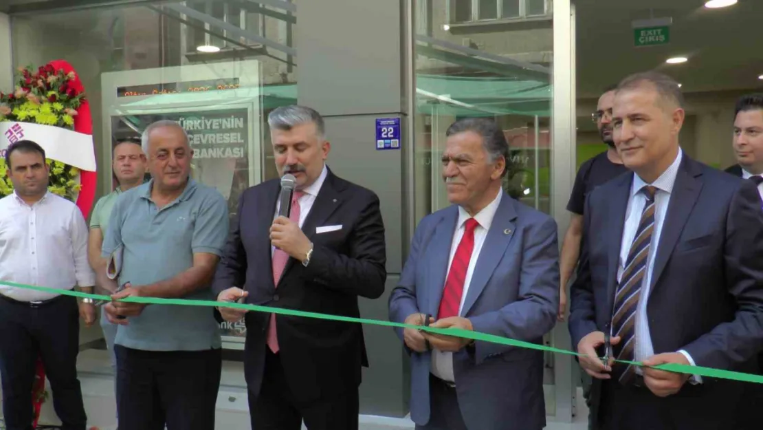 Şekerbank Kayseri Şubesi yeni binasına taşındı