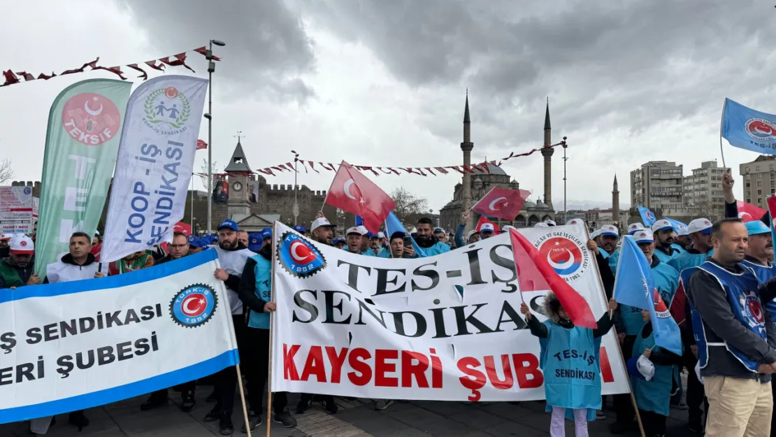 Sendikalar 1 Mayıs'ta yürüdü