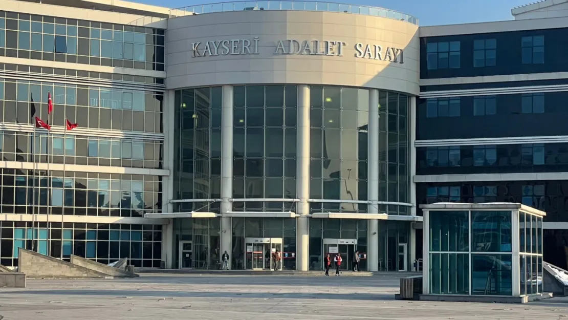 Sentetik hap ve uyuşturucu maddeyle yakalanan sanıkların yargılanmasına başlandı
