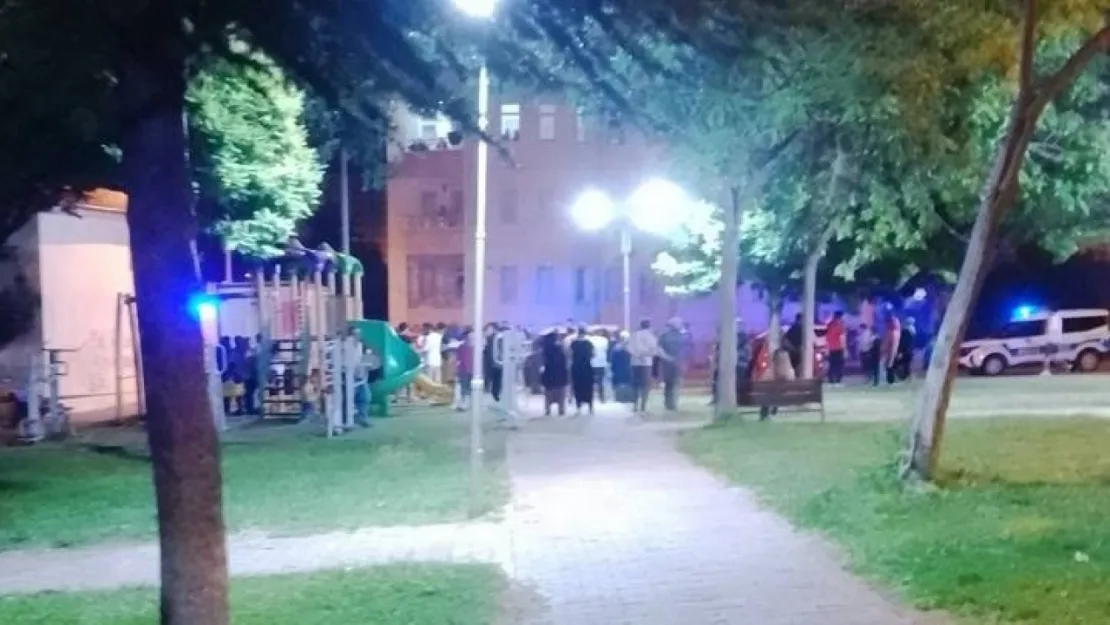 Silahla bacağından yaralanan şahıs hastaneye kaldırıldı