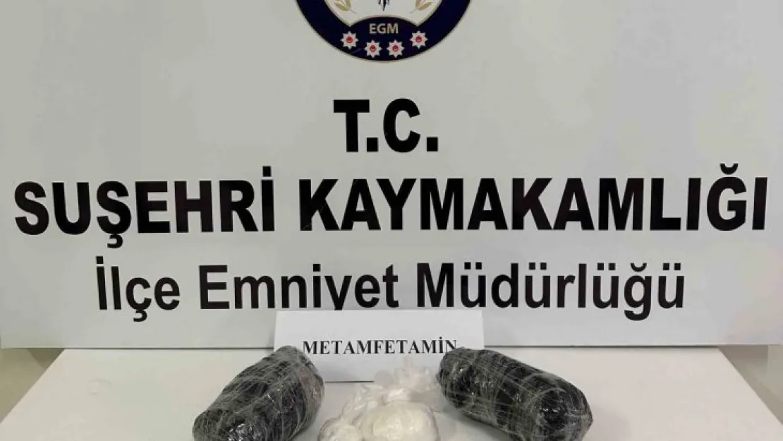 Sivas'ta 1 kilo 226 gram metamfetamin ele geçirildi