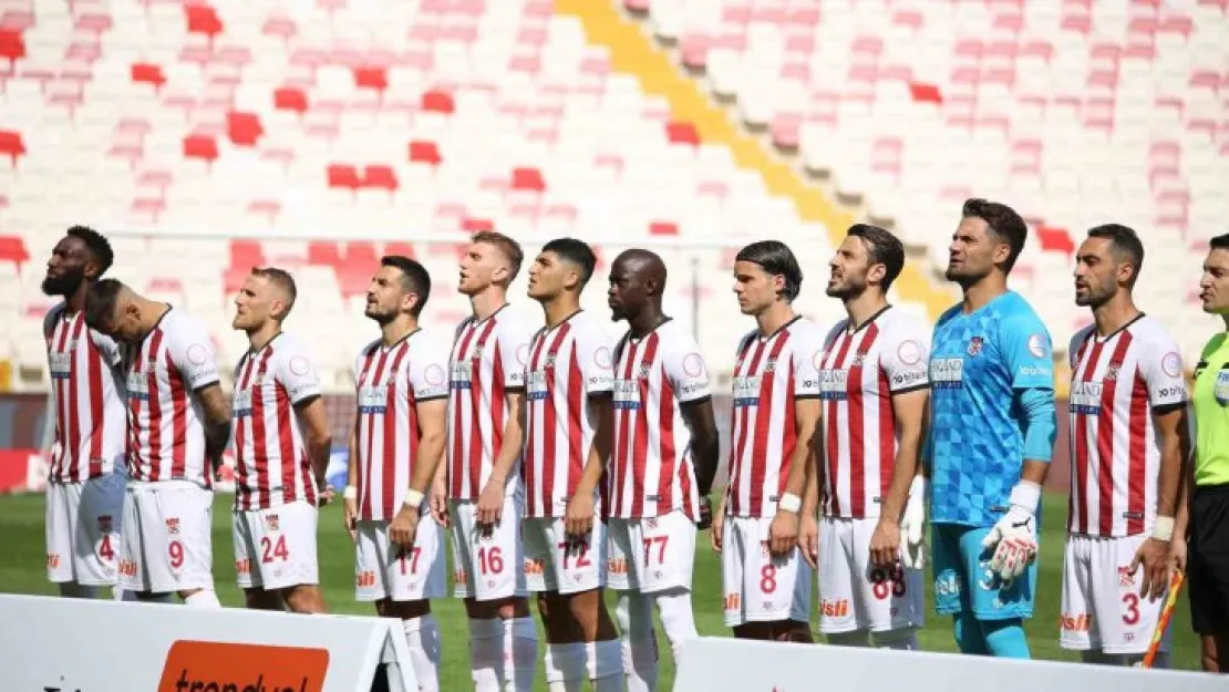 Sivasspor'da 3 futbolcu sarı kart sınırında