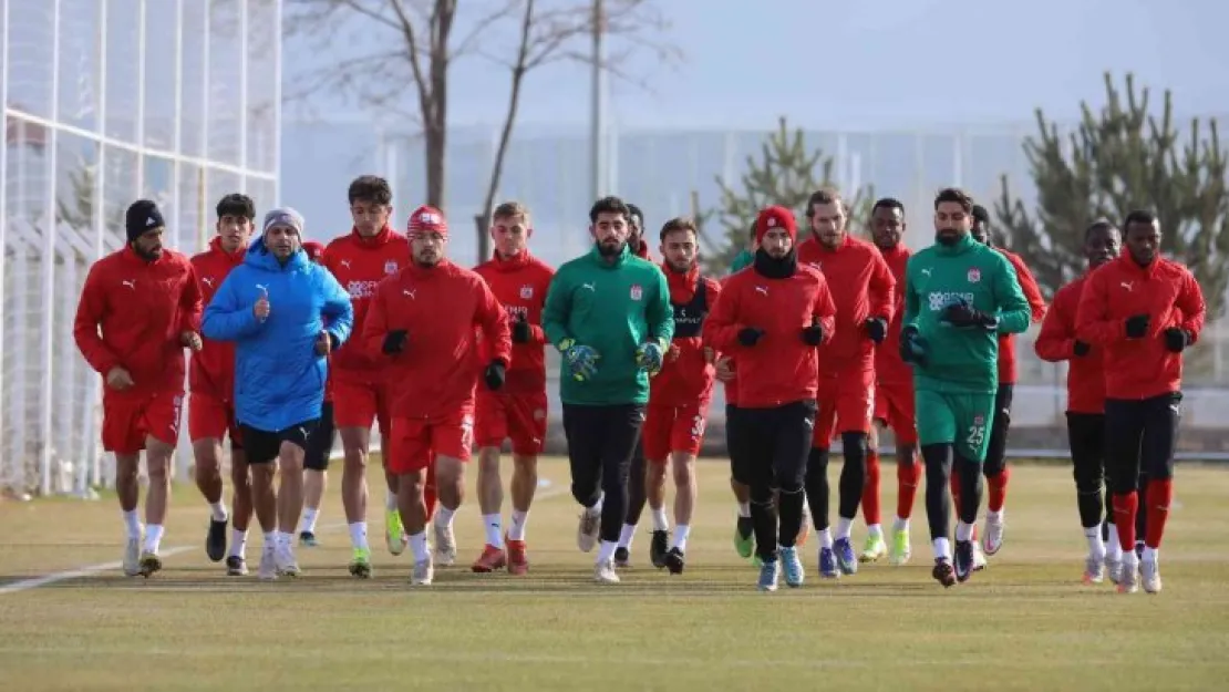 Sivasspor'da Kasımpaşa maçı hazırlıkları sürüyor