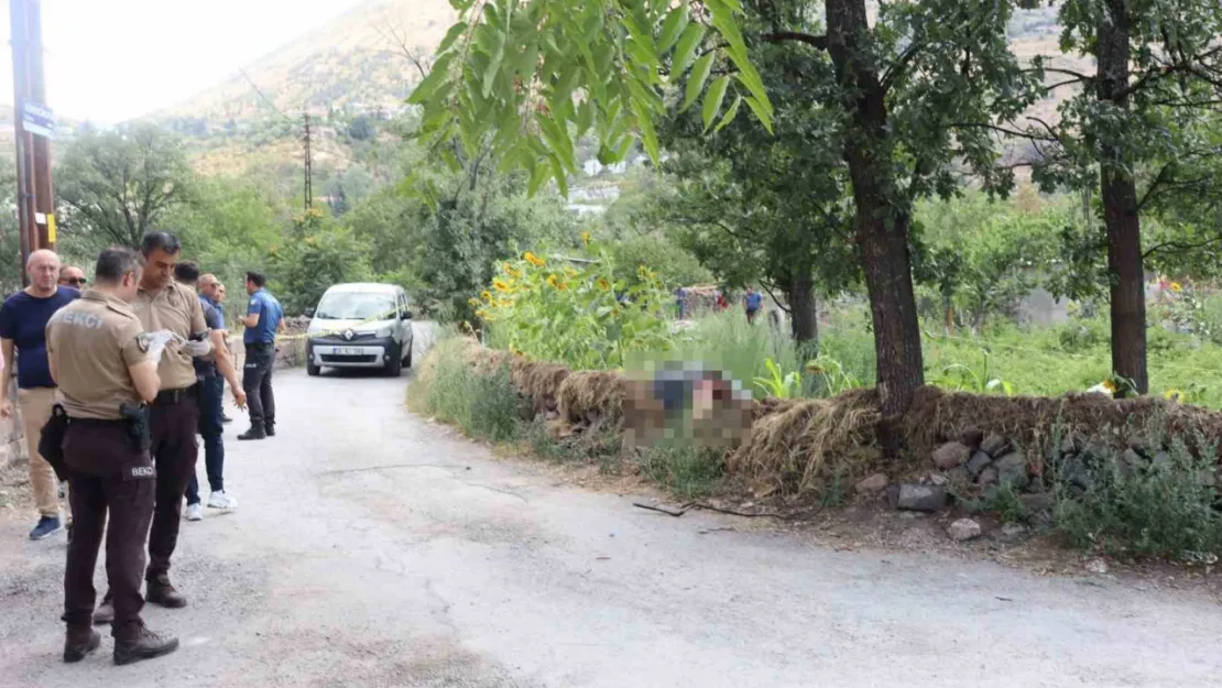 Sokak ortasında öldürülen şahıs toprağa verildi