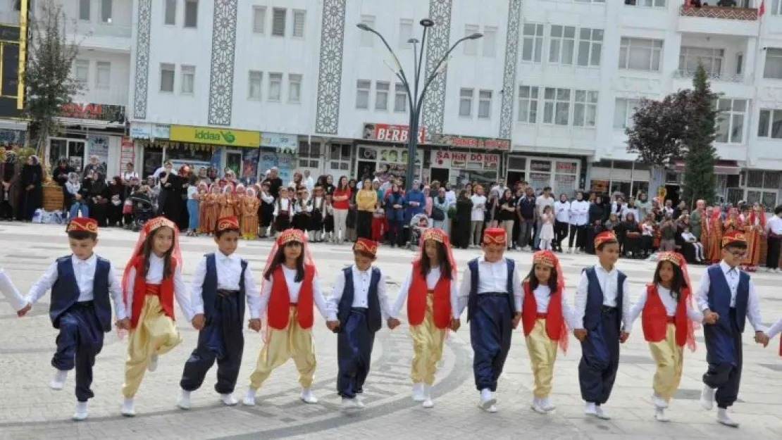 Sorgun'da Halkoyunları Şenliği düzenlendi