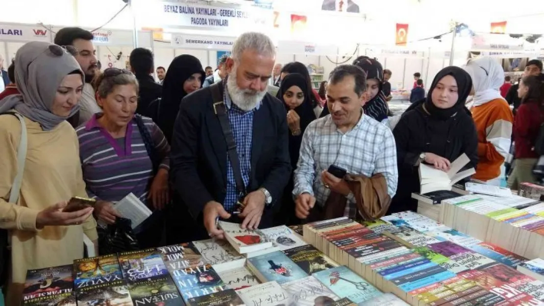 Sorgun Kitap Fuarı kapılarını kitapseverlere açtı