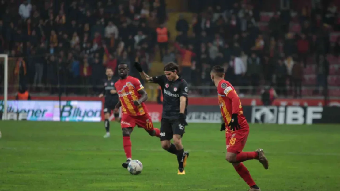 Spor Toto Süper Lig: Kayserispor: 4 - Sivasspor: 1 (Maç sonucu)