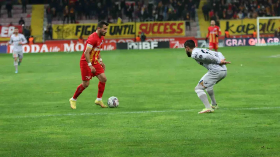 Spor Toto Süper Lig: Kayserispor: 1 - Medipol Başakşehir: 0 (Maç sonucu)