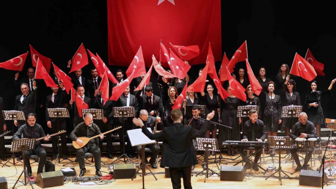 Talas'ta Atatürk'e özel türkülü konser