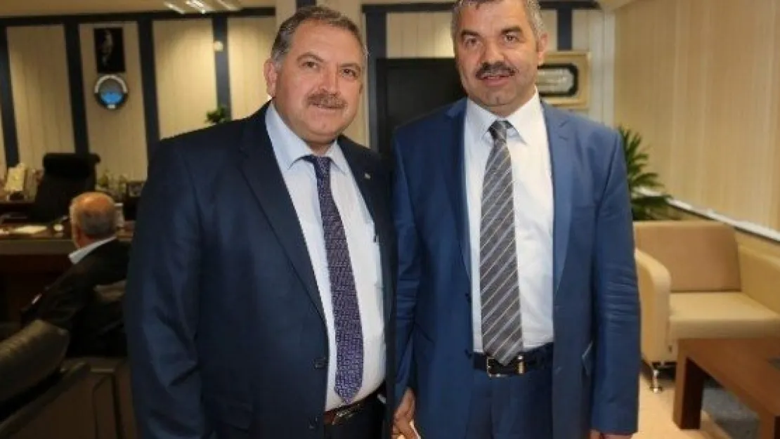 Talasemi Ve Lösemililer Derneğinden Kocasinan Belediye Başkanı Çelik'e Ziyaret 