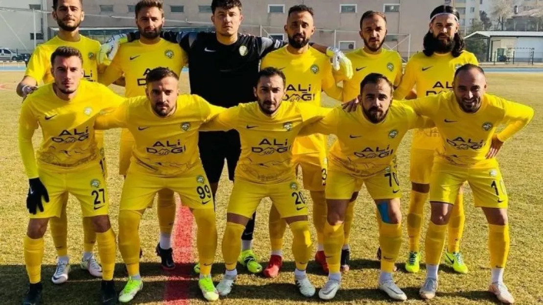 Talasgücü Belediyespor ilk yarıyı namağlup lider tamamladı