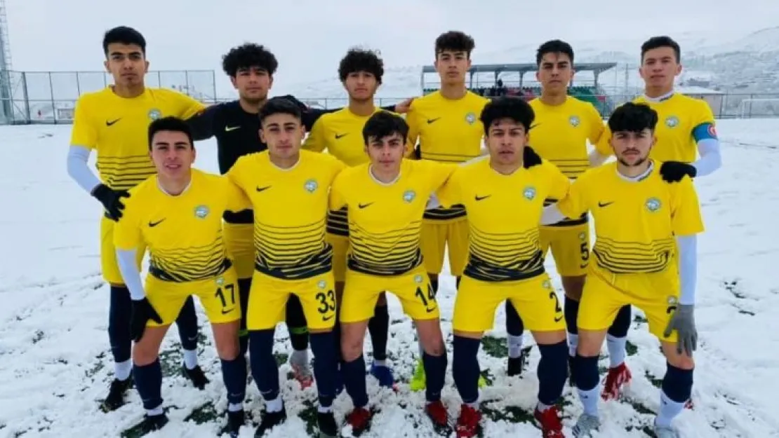 Talasgücü Belediyespor U18  farklı kazandı