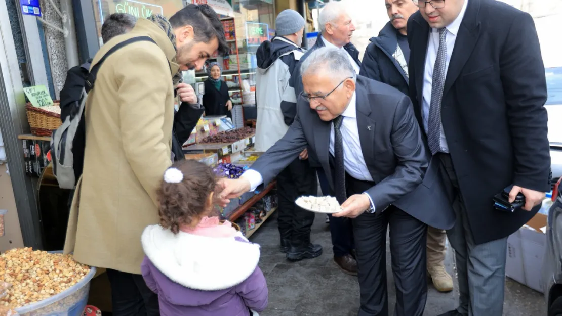 Tarihi Kapalı Çarşı'da Samimi Buluşma: Başkan esnafla bir araya geldi