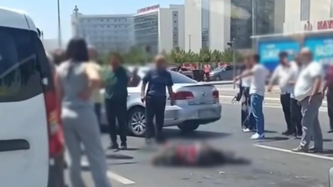 TIR, yayaya çarptı: 1 ölü