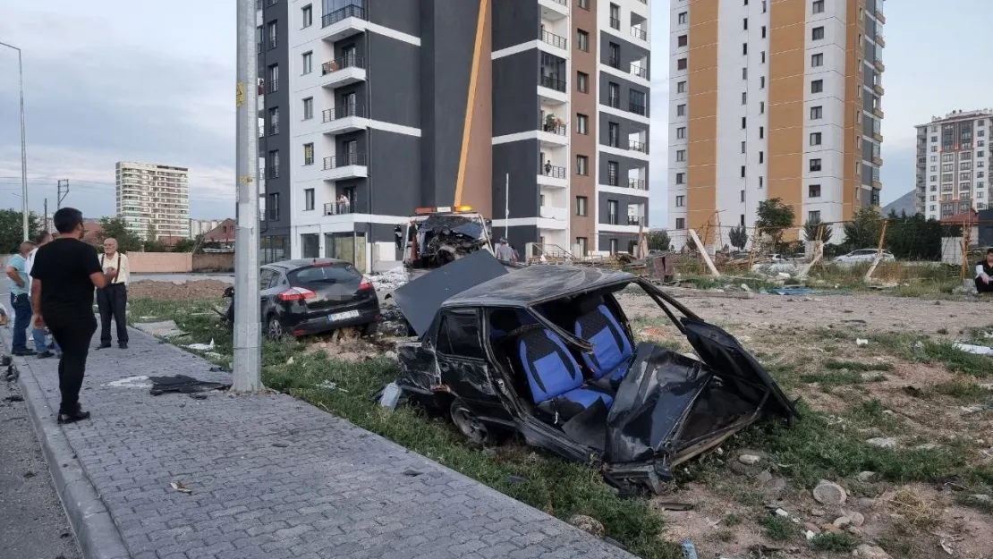 Tofaş'ın ikiye bölündüğü kaza kamerada