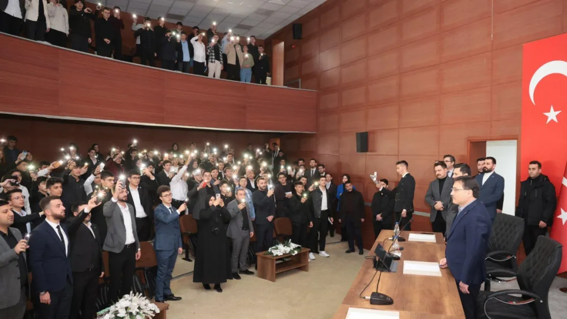 TÜGVA Kayseri Lise Okul Başkanları Vali Gökmen Çiçek ile Buluştu