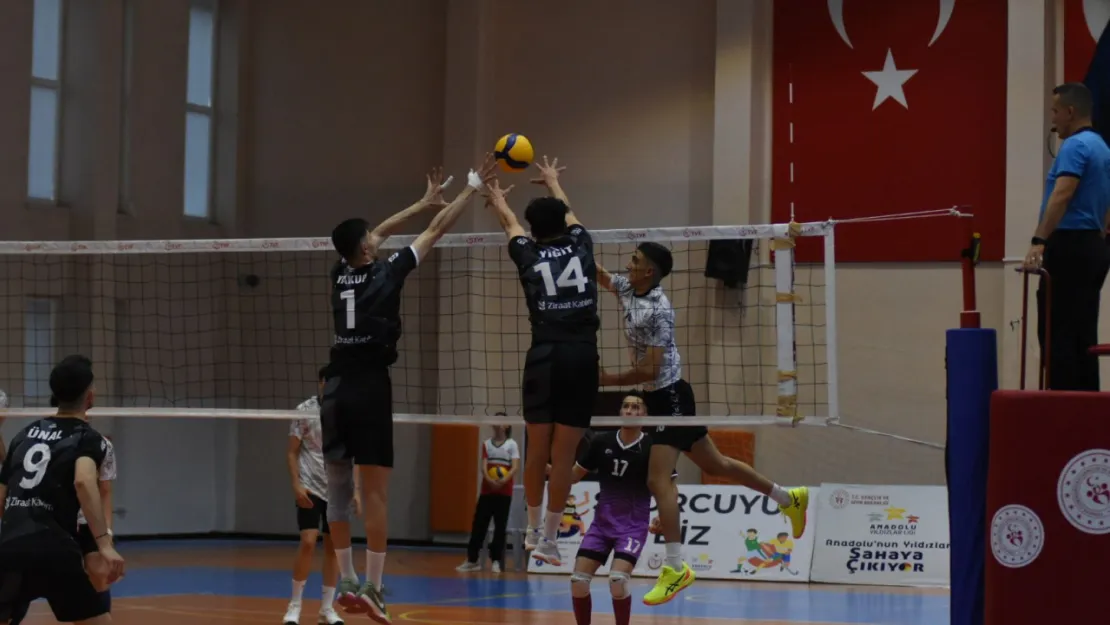 TVF Genç Erkekler Final Etabı ilk günü tamamlandı