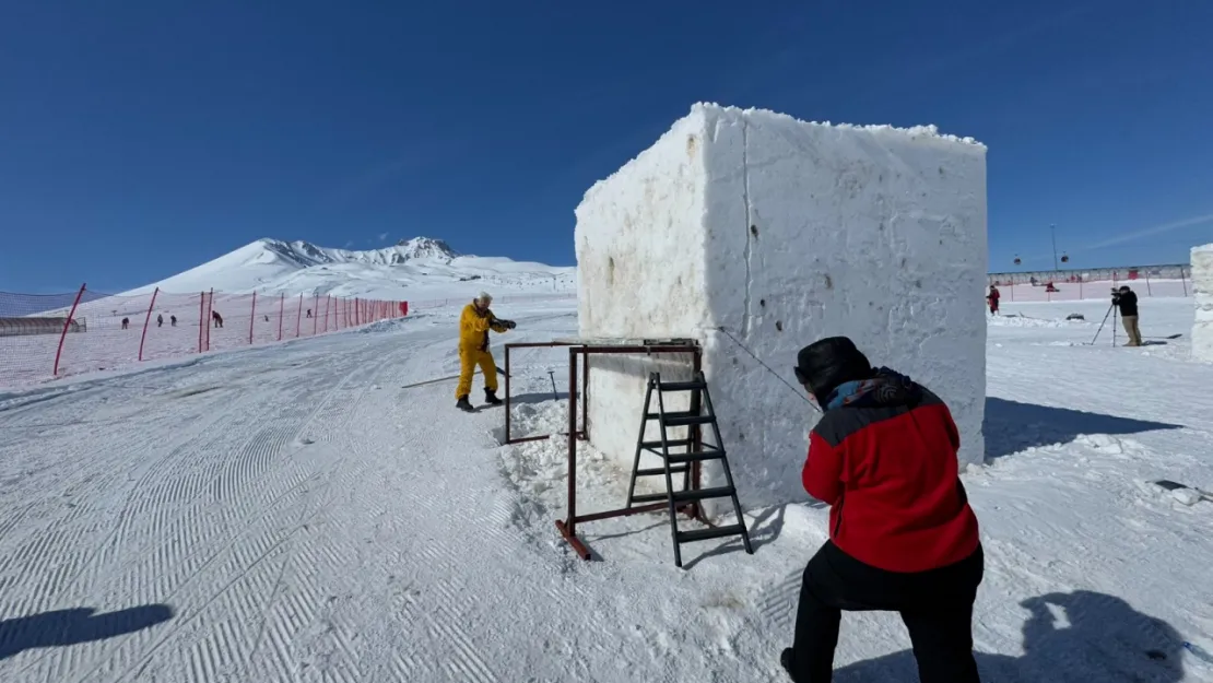 Uluslararası Erciyes Kar Heykel Festivali başladı