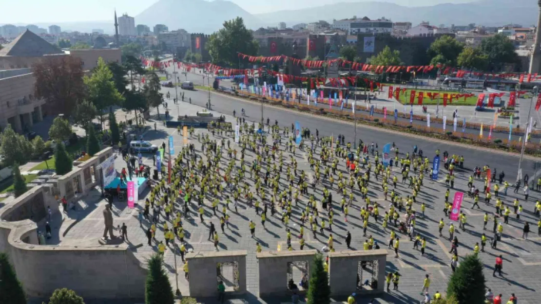 Uluslararası Kayseri Yarı Maratonu'na 15 ülkeden sporcu katılacak