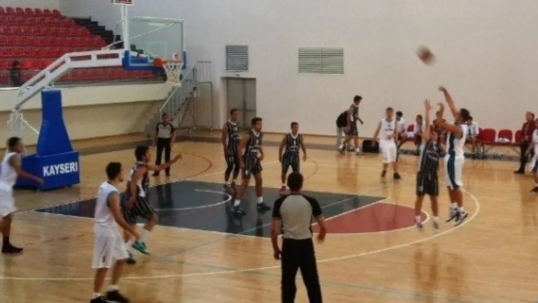 Üniversiteler Gençlik Ve Spor Kulübü'nde Galibiyet Sevinci 