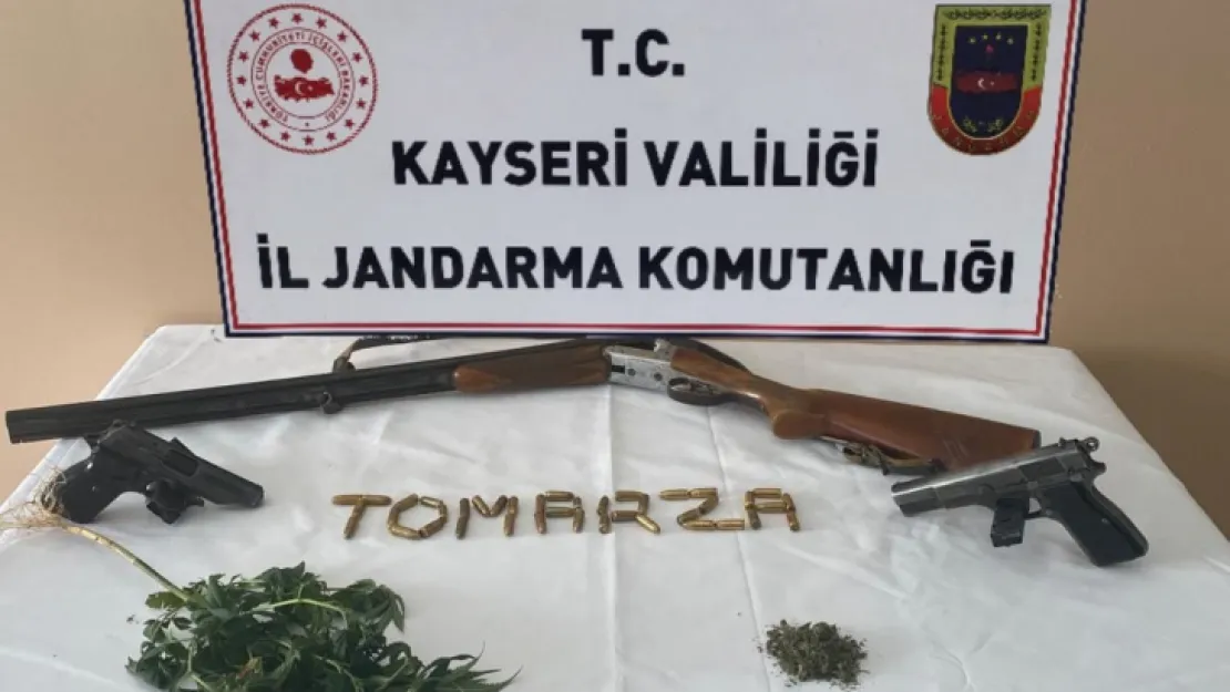 Uyuşturucu madde operasyonunda 2 gözaltı