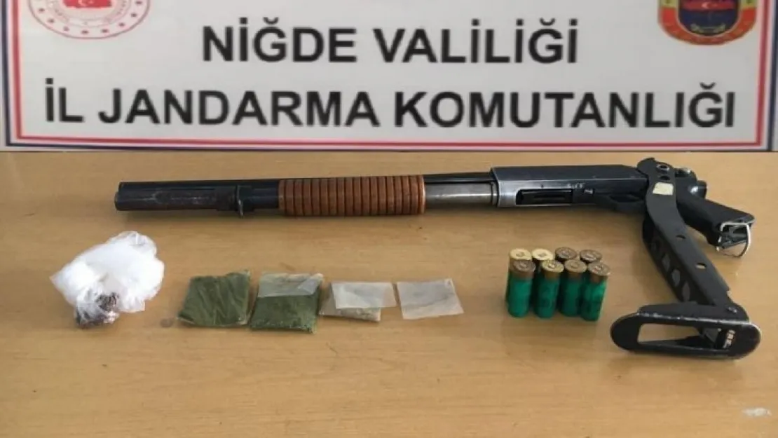 Uyuşturucu taciri 3 kişi tutuklandı