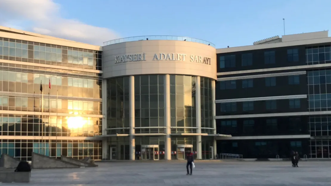 Uyuşturucu ticaretiyle yargılanan 3 sanık da suçlamayı reddetti