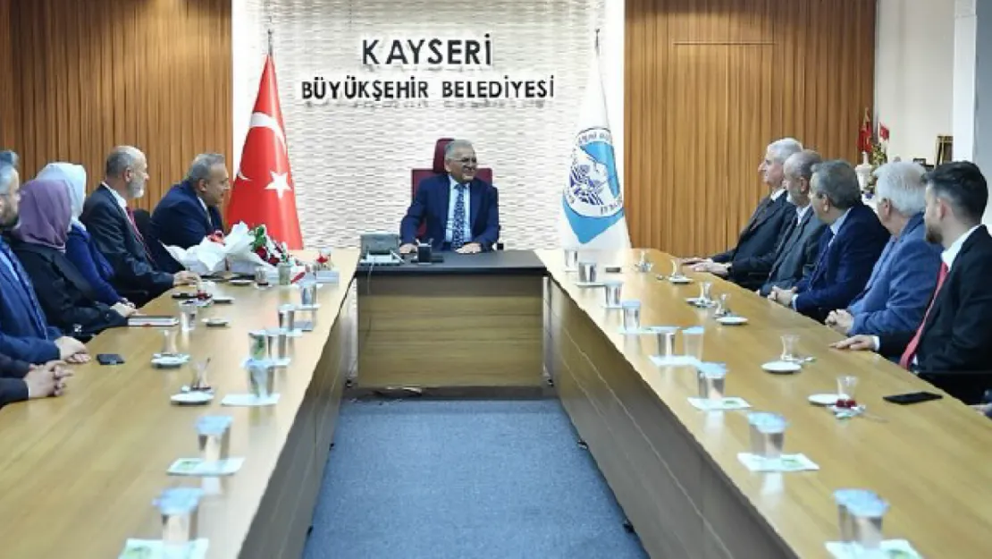 Vakıflar Haftası'nda Anlamlı Ziyaret
