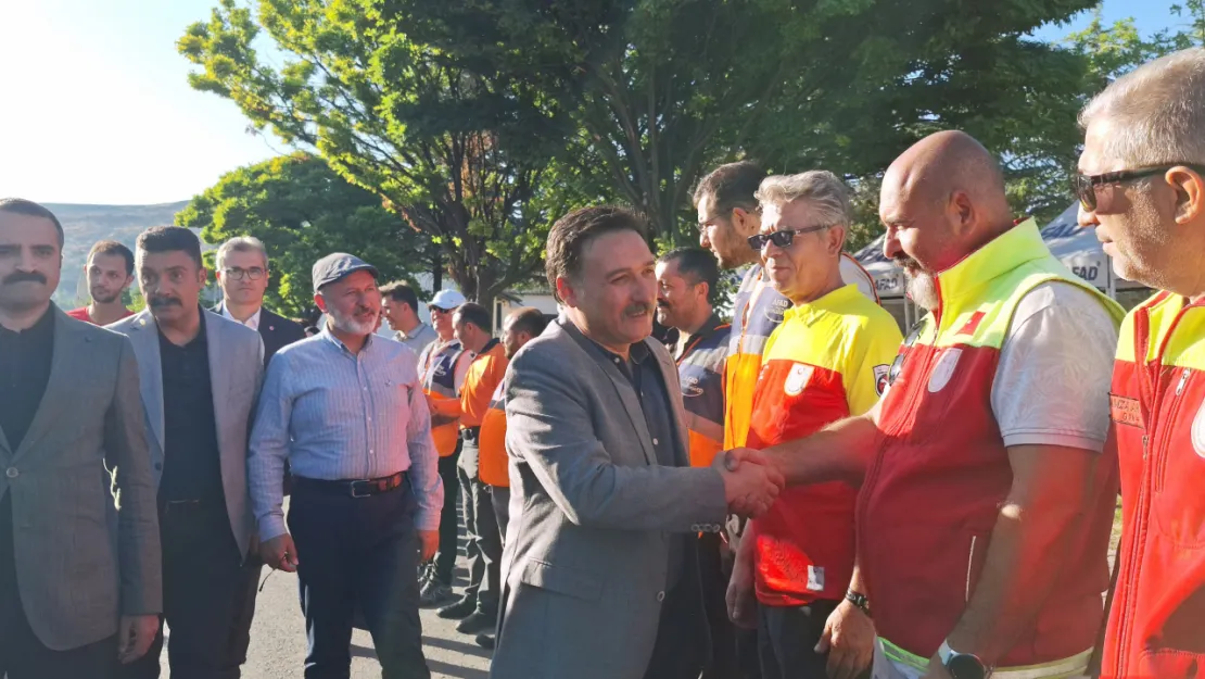 Vali Çiçek, 'Havaalanı Dış Hatlar bölümünü tamamıyla lojistik depo olarak tahsis ettirdik'