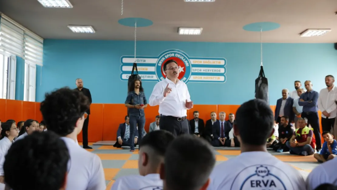 Vali Çiçek, 'Kayseri'de 33'üncü ERVA Spor Okulunu Açtık' 