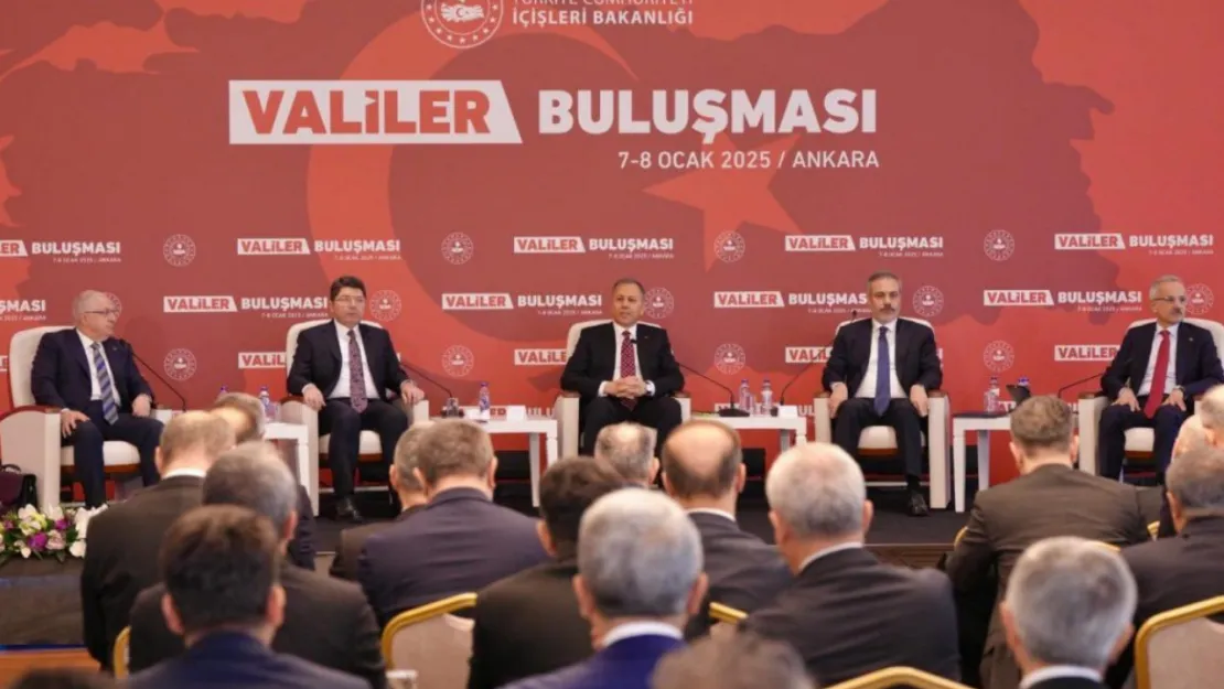 Vali Çiçek, külliyedeki 'Valiler Buluşması' programına katıldı