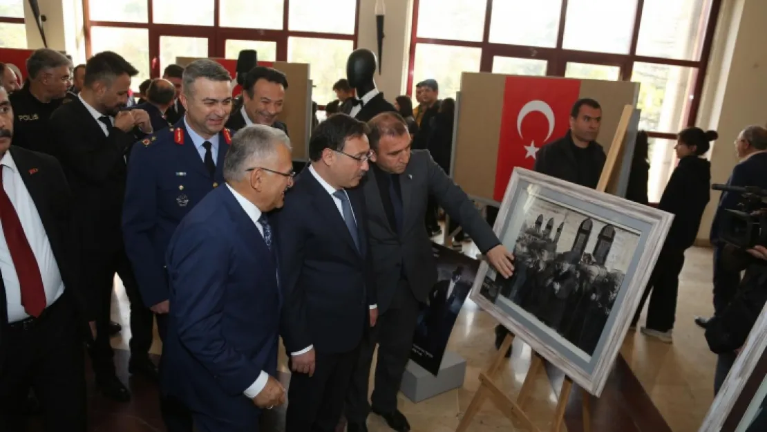 Vali Çiçek ve Başkan Büyükkılıç, Atatürk'ü Anma Programına katıldı