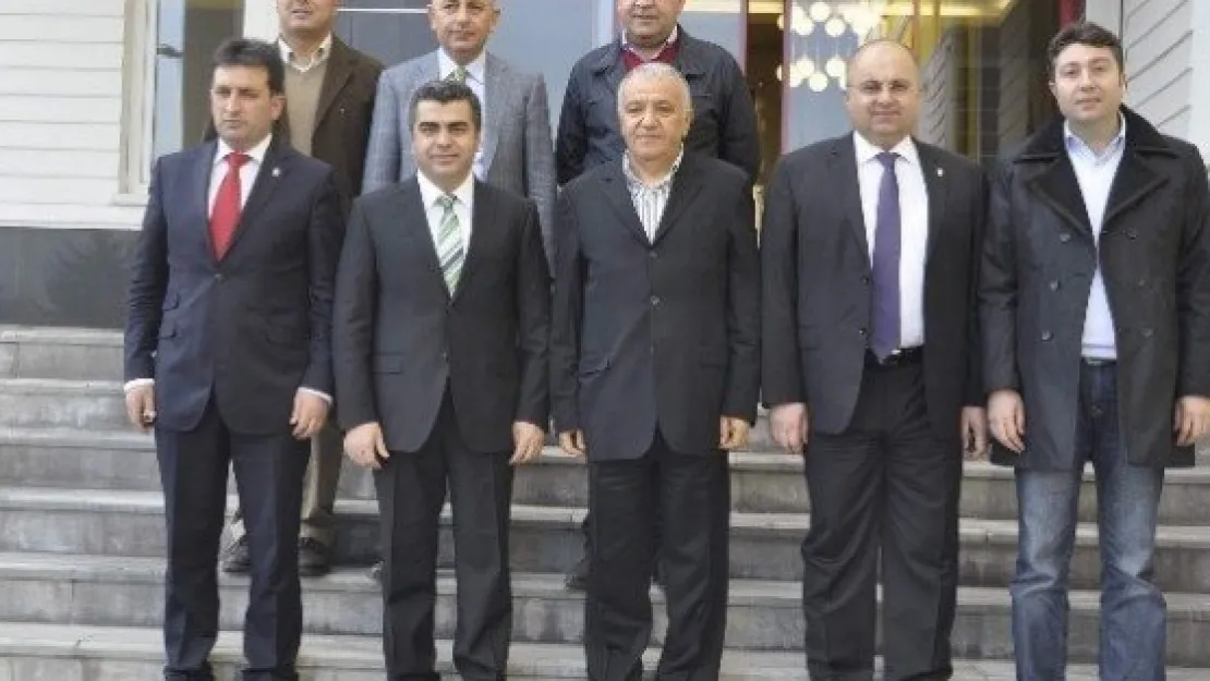 Vali Orhan Düzgün'den Kayserispor'a Moral Ziyareti 