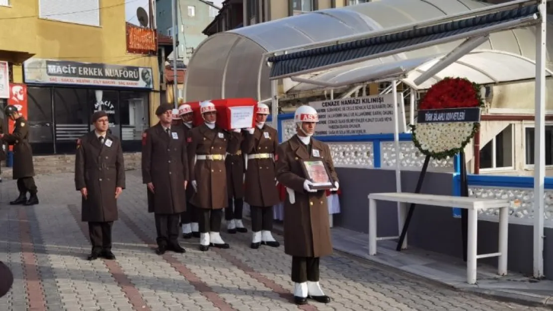 Vefat eden emekli Albay toprağa verildi