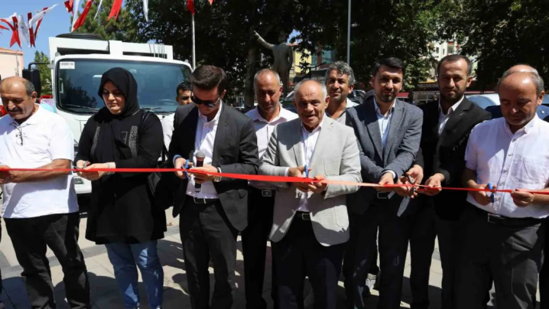 Yahyalı Belediyesi yeni araçlarını tanıttı