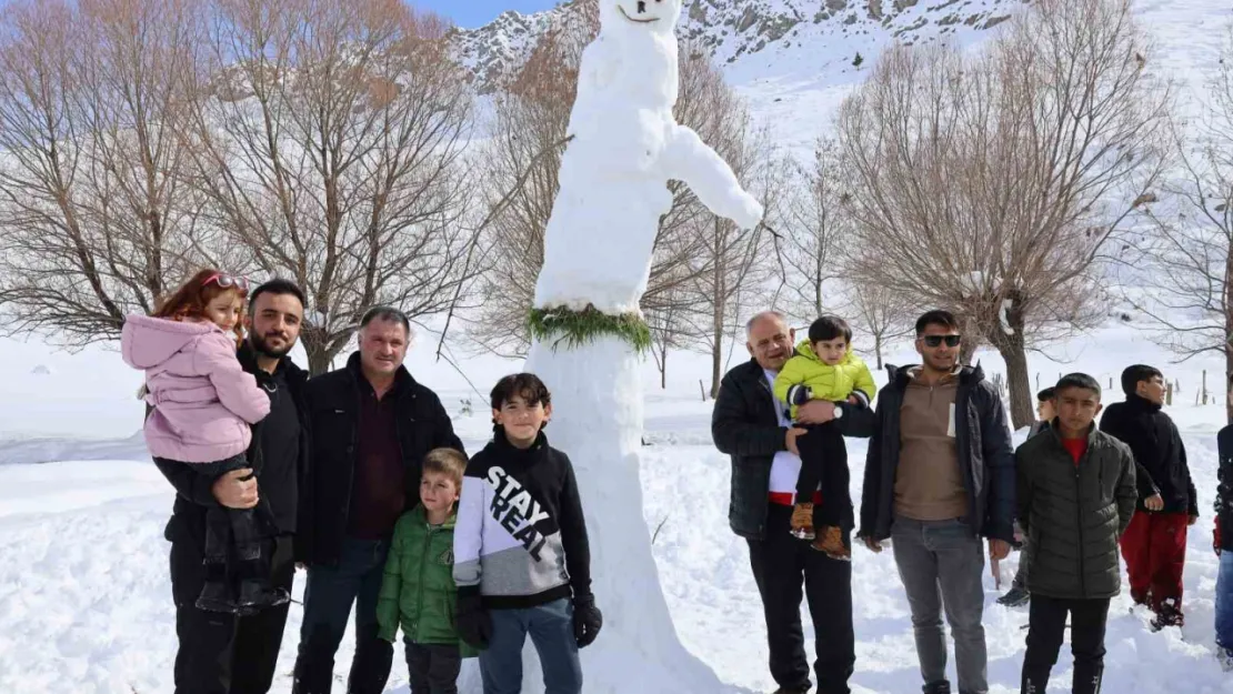 Yahyalı'da eğlenceli kar şenliği