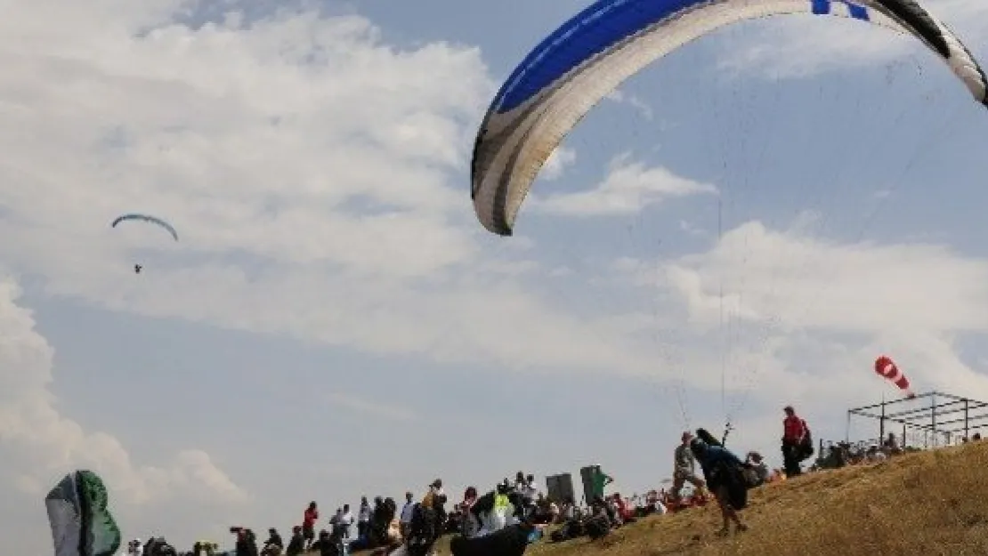 Yamaç Paraşütünde İlk Gün Heyecanı 