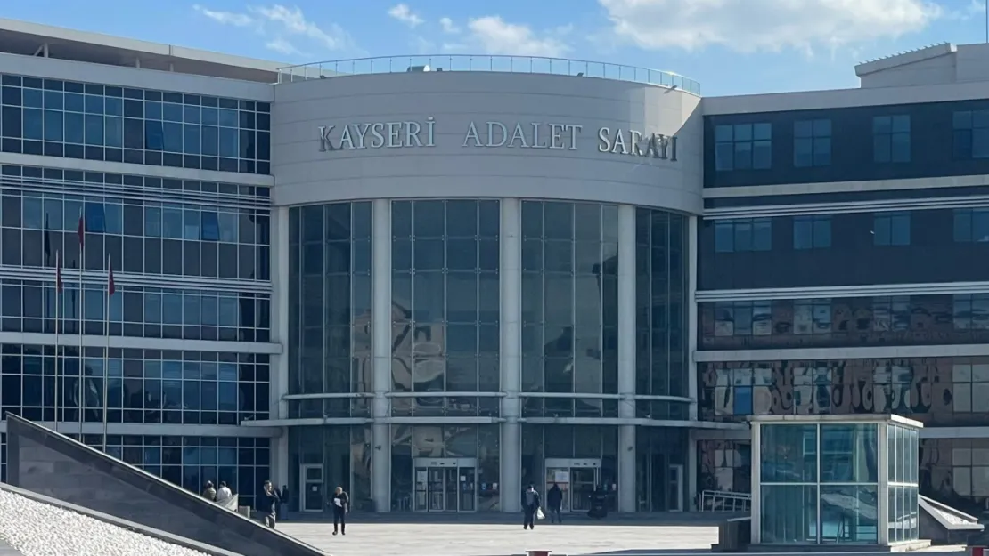 Yazdığı yeşil reçeteli ilacı başkasına veren tıbbi sekreterin yargılanmasına devam edildi