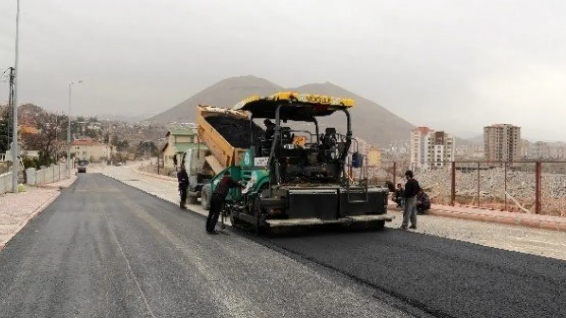 Yenibağlar Caddesinde Sona Doğru 