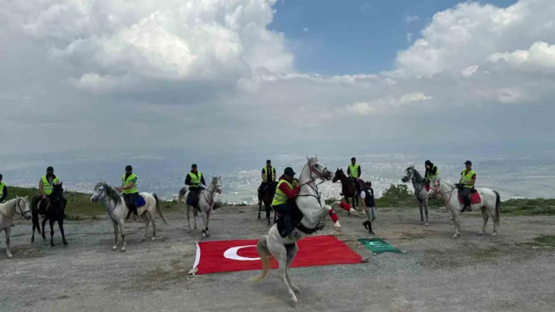 Yeşilay Spor Kulübü'nden '19 Mayıs' tırmanışı