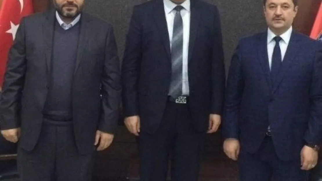 Yeşilay Cemiyeti Kayseri Şube Başkanı Mehmet Adıgüzel, İl Emniyet Müdürü İbrahim Kulular'ı Ziyaret Etti 