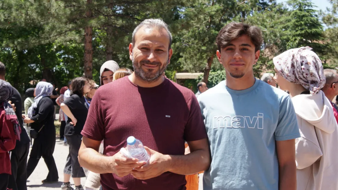 YKS'de ter döken öğrenciler 'Türkçe düşündürdü, matematik zorladı'