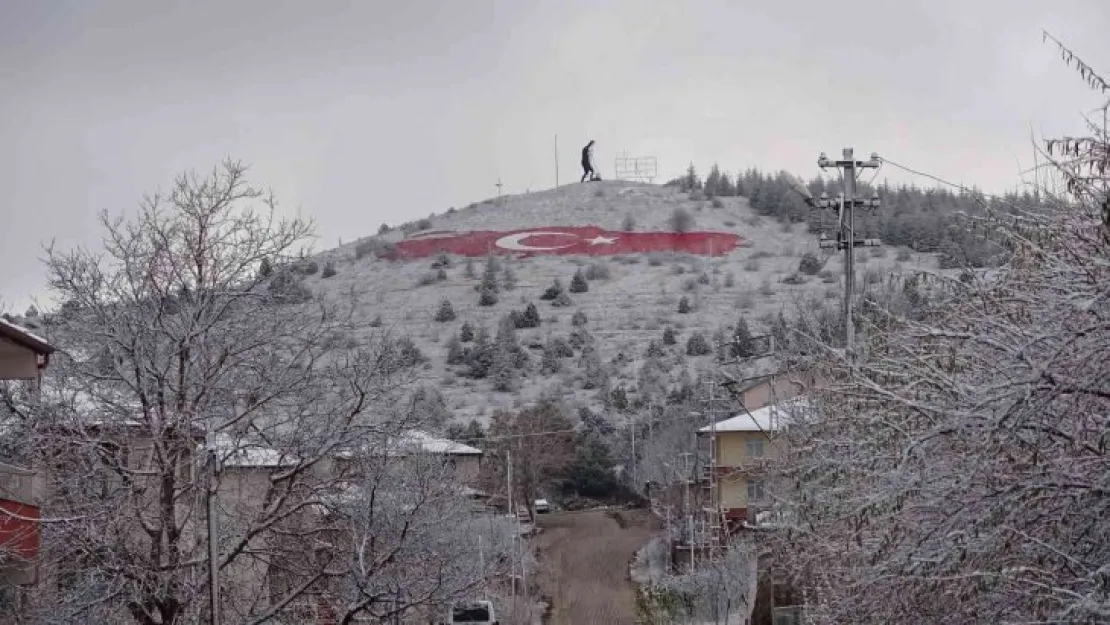 Yozgat'ta kar yağışı etkili oldu