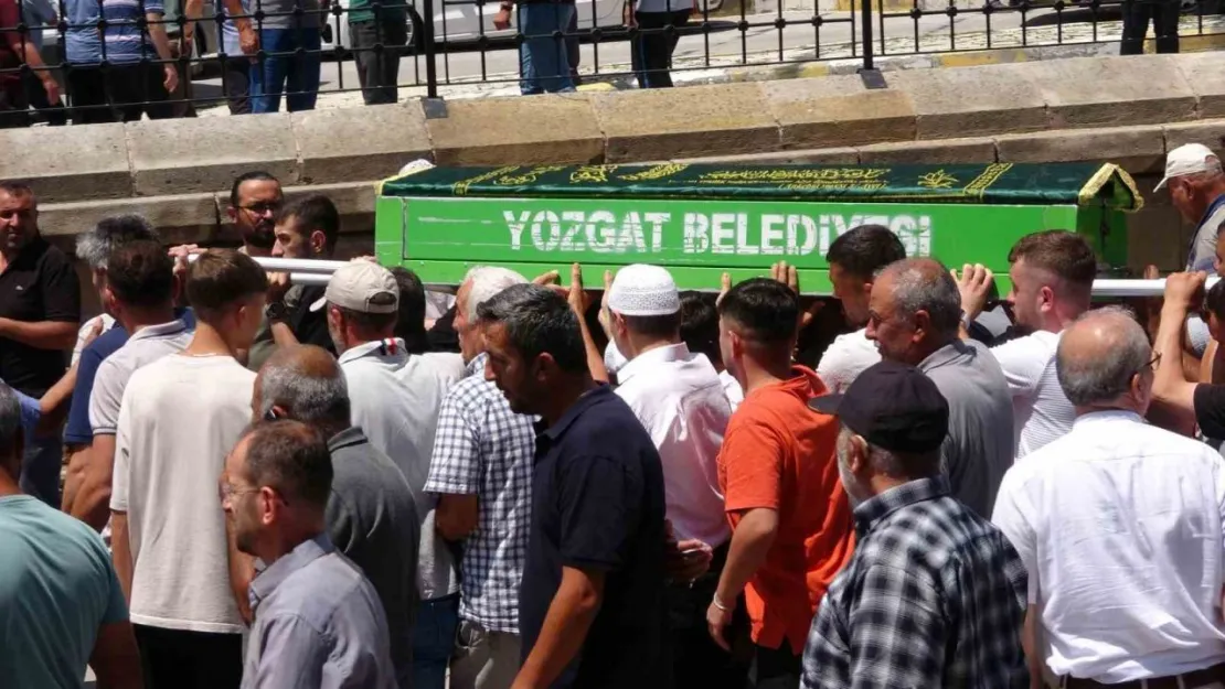 Yozgat'ta kazada ölen 4 kişi son yolculuğuna uğurlandı