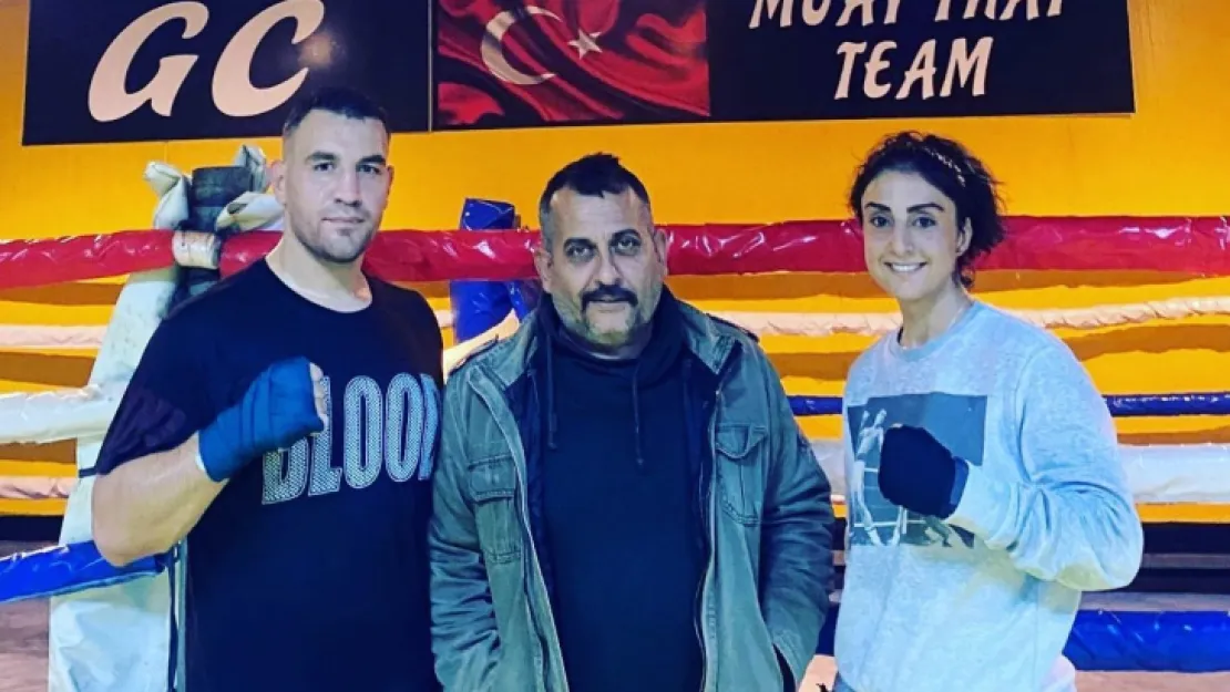 Yusuf ve Mensure, Kick Boks Avrupa Şampiyonasından madalya ile döndü