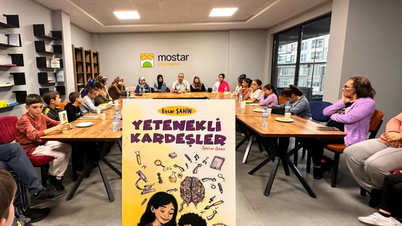 Kayseri'de Bir İlk: Ekrandan Kur'an Eğitimi Öğrencileri Yazarlarla Buluştu!