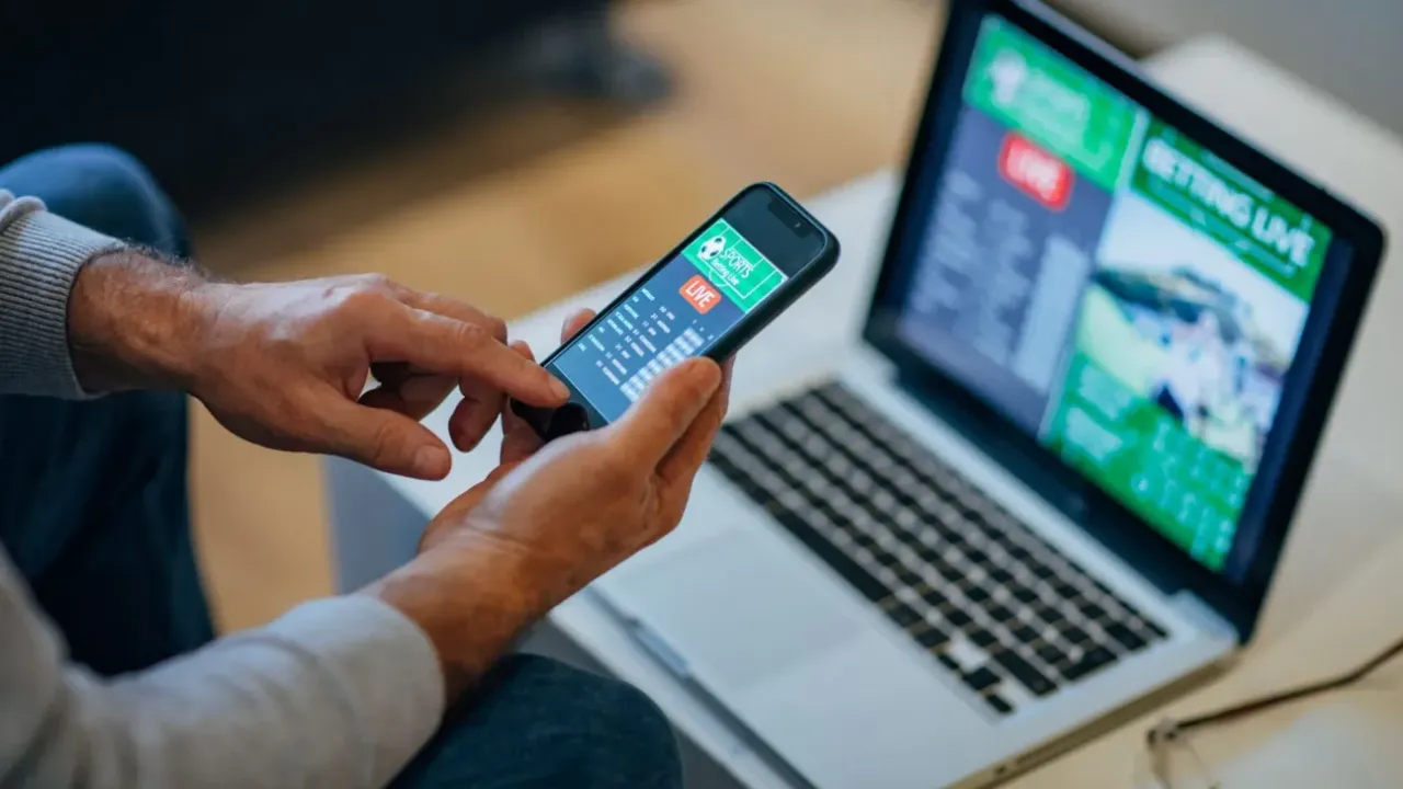 Ticaret Bakanlığı: Yasa dışı bahis ve kumar oynatan 15 sosyal medya hesabına erişim engeli getirildi