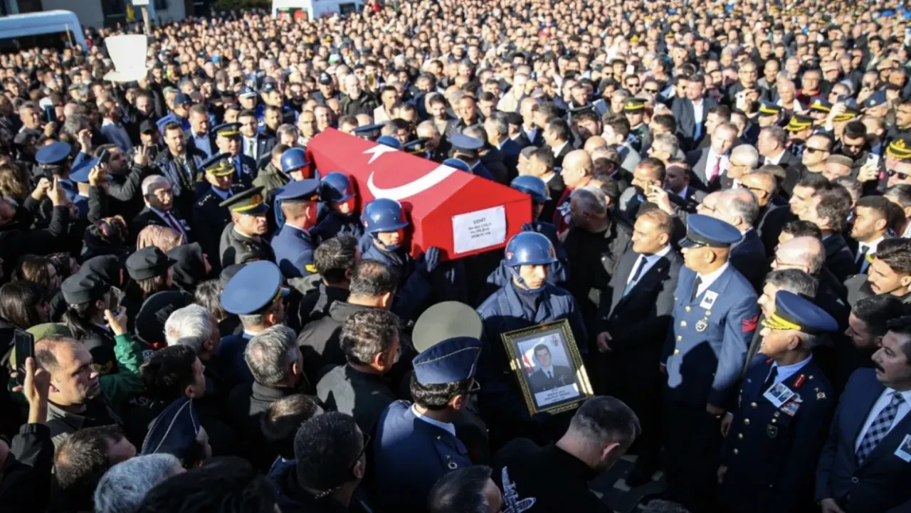 Tabuta Sığmayan Serdar Binbaşım