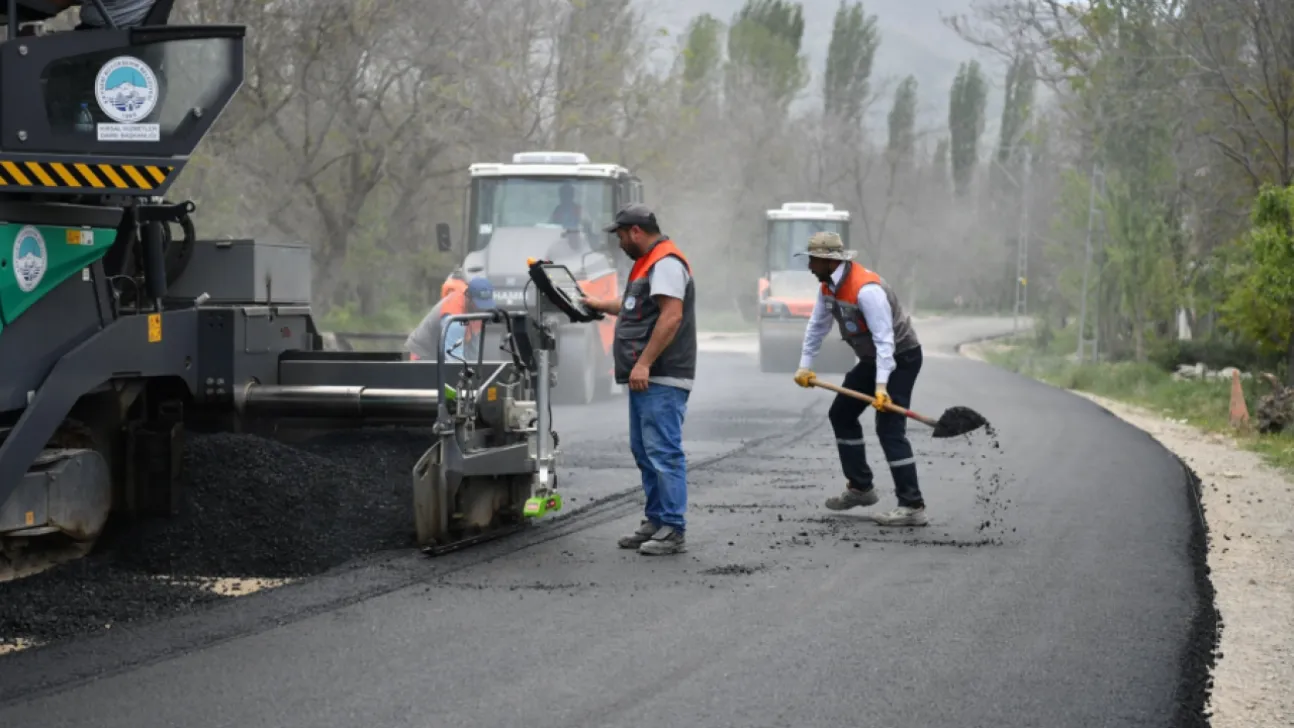 Bir yılda 16 İlçeye 1 Milyar 677 milyon liralık yatırım
